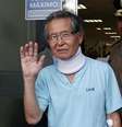 Em foto de arquivo, ex-presidente do Peru, Alberto Fujimori, deixa hospital após exames em Lima, Peru
31/03/2016 REUTERS/Janine Costa  Foto: Reuters