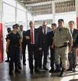 A comitiva que inspecionou o Complexo Prisional de Aparecida de Goiânia estava composta de representantes do Tribunal de Justiça de Goiás (TJ-GO), do Ministério Público e da Defensoria Pública estaduais e da Comissão de Direitos Humanos da Ordem dos Advogados do Brasil em Goiás (OAB-GO)  Foto: Agência Brasil