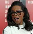 Apresentadora Oprah Winfrey posa para fotos em evento em Nova York 18/04/2017 REUTERS/Shannon Stapleton  Foto: Reuters