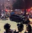 Carro de passeio é visto após atropelar pedestres no calçadão de Copacabana, no Rio de Janeiro 18/01/2018 REUTERS/Sebastian Rocandio  Foto: Reuters