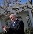 Presidente dos EUA, Donald Trump, chega para discursar em Washington
19/01/2018 REUTERS/Carlos Barria  Foto: Reuters