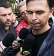 O motorista Antonio de Almeida Anaquim de 41 anos deixa a 12ª DP, em Copacabana, no Rio de Janeiro (RJ), nesta sexta-feira (19)  Foto: Futura Press