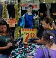 O ICF é apurado mensalmente FecomercioSP, com dados de 2,2 mil consumidores na capital paulista, e varia de zero a 200 pontos, sendo que abaixo de 100 pontos significa insatisfação e acima de 100, satisfação em relação às condições de consumo.  Foto: Agência Brasil