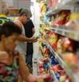 Em janeiro, os produtos alimentícios tiveram inflação de 0,76%, acima do 0,43% de dezembro.   Foto: Agência Brasil