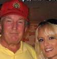 Stephanie Clifford em foto com Donald Trump  Foto: ANSA / Ansa - Brasil