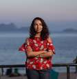 A estudante Bárbara da Costa viajou para o Rio para fazer a matrícula com uma passagem comprada com as milhas de um professor | Foto: Ricardo Borges/BBC Brasil  Foto: BBC News Brasil