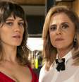 As rivais Clara (Bianca Bin) e Sophia (Marieta Severo): na rota do sucesso de ‘Avenida Brasil’  Foto: Rafael Campos/TV Globo / Sala de TV