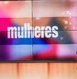 Cátia Fonseca e Regina Volpato no cenário do ‘Mulheres’: a concorrência será décimo a décimo  Foto: Divulgação/TV Gazeta  / Sala de TV
