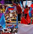 Maduro dança durante comício em Caracas
 27/2/2018    REUTERS/Marco Bello  Foto: Reuters
