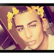Jovem de 22 anos diz tirar cerca de 200 selfies por dia | Foto: Junaid Ahmed/Getty Images  Foto: BBC News Brasil