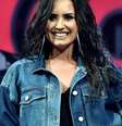 Demi Lovato contou que existe a possibilidade de ela namorar uma mulher  Foto: Getty Images / PurePeople