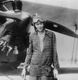 Os pesquisadores usaram fotos antigas e roupas da aviadora Amelia Earhart para compará-las com as medidas dos ossos encontrados  Foto: Getty Images / BBC News Brasil