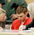 Nikolas Cruz durante audiência em Fort Lauderdale
 19/2/2018   REUTERS/Mike Stocker/Divulgação  Foto: Reuters