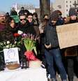 Manifestantes se reuniram no bairro berlinense de Kreuzberg em homenagem à vereadora assassinada.   Foto: DW / Deutsche Welle