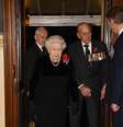 A Rainha Elizabeth II e o Príncipe Philip, Duque de Edimburgo, participaram do Festival Real de Recordação que homenageou os ingleses vítimas de conflitos, em 11 de novembro de 2017, em Londres.  Foto: Stefan Rousseau / Getty Images