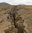 Terra rachada por tremores, em foto de arquivo; Brasil tem pequenos terremotos semanalmente, mas muitos passam despercebidos  Foto: Getty Images / BBC News Brasil