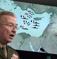 General Kenneth F. McKenzie Jr. fala sobre o ataque na Síria  Foto: Getty Images
