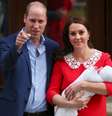 Príncipe William e Kate deixam hospital com filho recém-nascido em Londres
 23/4/2018    REUTERS/Hannah Mckay  Foto: Reuters