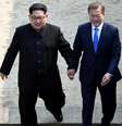 Kim e Moon na zona desmilitarizada entre os dois países  Foto: DW / Deutsche Welle