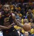 LeBron James foi o grande destaque da noite  Foto: Reuters
