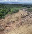 Rompimento de barragem deixa mais de 40 mortos no Quênia  Foto: EPA / Ansa - Brasil