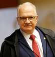 Ministro Edson Fachin, relator da Lava Jato, afirmou que juízes não tem ideologia para julgar os processos a favor ou contra qualquer uma das partes e que "convicções pessoais ficam para o lado de fora da porta da sala de julgamento"  Foto: Adriano Machado  / Reuters