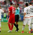 Árbitro Fahad Al Mirdasi  durante jogo da Copa das Confederações de 2017   REUTERS/John Sibley  Foto: Reuters