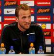 Atacante Harry Kane durante entrevista coletiva
22/05/2018 Action Images via Reuters/Carl Recine   Foto: Reuters