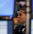Operador trabalha na New York Stock Exchange (NYSE), em Nova York, EUA
14/03/2018
REUTERS/Andrew Kelly   Foto: Reuters
