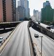 A redução do tráfego causada pela greve dos caminhoneiros reduziu pela metade os índices de poluição na cidade de São Paulo, segundo relatório  Foto: Tiago Queiroz / Estadão