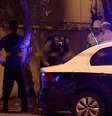 Polícia faz investigação criminal na área do homicídio de Marielle Franco, assassinados no Rio de Janeiro em março de 2018.  Foto: Reuters / BBC News Brasil