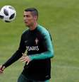 Liderada por Cristiano Ronaldo, a seleção de Portugal chega até a Copa como campeã da Eurocopa  Foto: Reuters