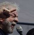 Lula discursa antes de se entregar à PF, em abril de 2017  Foto: ANSA / Ansa - Brasil