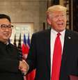 Presidente dos EUA, Donald Trump, e líder norte-coreano, Kim Jong Un, em Cingapura 12/06/2018  REUTERS/Jonathan Ernst  Foto: Reuters