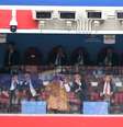 O presidente da Rússia Vladimir Putin (à dir.), assistiu ao jogo de abertura ao lado do presidente da Fifa, Gianni Infantino, e com o príncipe herdeiro da Arábia Saudita, Mohammad bin Salman (à esq.)  Foto: Joosep Martinson / Getty Images