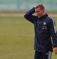 O atacante francês Antoine Griezmann em treino com a seleção de seu país  Foto: Maxim Shemetov / Getty Images