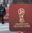 Imagem oficial da Copa da Rússia exibida próxima ao Kremlin, no centro de Moscou  Foto: REUTERS/Sergei Karpukhin/File Photo / Reuters
