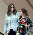 Ana Furtado usa máscara em passeio, após iniciar quimioterapia contra câncer, nesta terça-feira, dia 19 de maio de 2019  Foto: AGNews, J Humberto / PurePeople