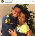 Taison com a mãe Rosângela em Sochi  Foto: Reprodução / LANCE!