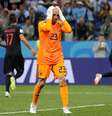Caballero reage após sua falha resultar em gol da Croácia, na derrota da Argentina ante os europeus por 3 a 0  Foto: Ivan Alvarado / Reuters