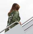 Melania Trump e sua jaqueta polêmica  Foto: Kevin Lamarque / Reuters