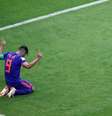 Falcao Garcia agradece aos céus pela vitória colombiana em cima da Polônia  Foto: Jorge Silva / Reuters