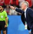 O técnico Didier Deschamps, da França, sinalizou que poupará alguns jogadores. A Dinamarca, porém, não vê isso com animação  Foto: FRANCK FIFE / AFP / LANCE!