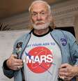 Tripulante da missão Apolo 11 nos anos 1960, o ex-astronauta Buzz Aldrin é também defensor da ocupação humana em Marte  Foto: Getty Images / BBC News Brasil