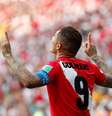 Guerrero agradece aos céus pelo gol que fez contra a Austrália; o Peru venceu o time da Oceania por 2 a 0  Foto: Max Rossi / Reuters