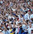Torcida argentina no jogo da eliminação da seleção da Copa contra a França  Foto: REUTERS/Michael Dalder / Reuters