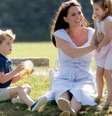 Kate Middleton é mãe de Louis, de 2 meses, George, de 4 anos, e de Charlotte, de 3 anos  Foto: Getty Images / PurePeople