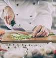 Aprenda 10 truques simples para facilitar sua vida na cozinha  Foto: cyther5 / iStock