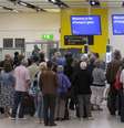 Imigração do aeroporto de Gatwick, em Londres, na Inglaterra  Foto: Oli Scarff / Getty Images