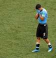 Luis Suárez lamenta a desclassificação de seu Uruguai  Foto: Carlos Barria / Reuters